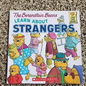 The Berenstain Bears Learn About Strangers Book